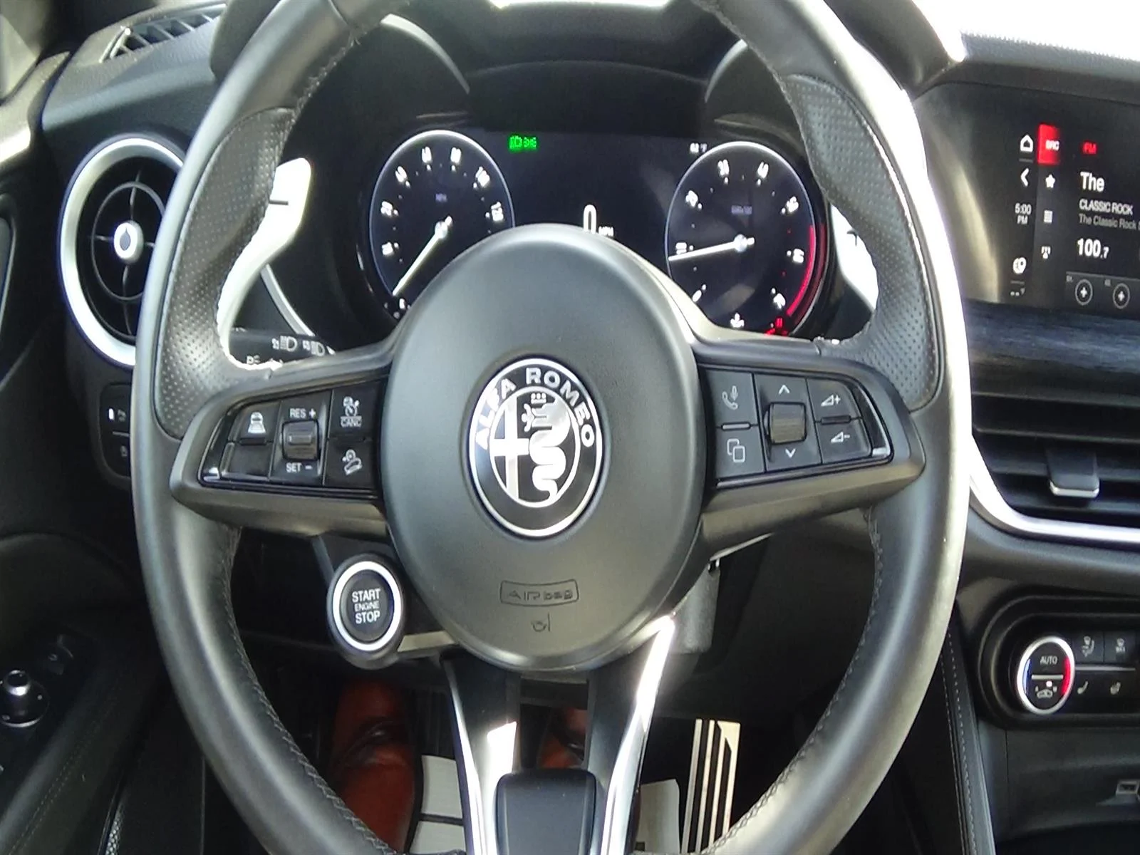 Used 2024 Milano White (pw1) Alfa Romeo Sprint image 21