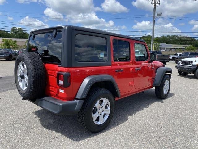Used 2022 Firecracker Red Clearcoat Jeep Sport S image 3