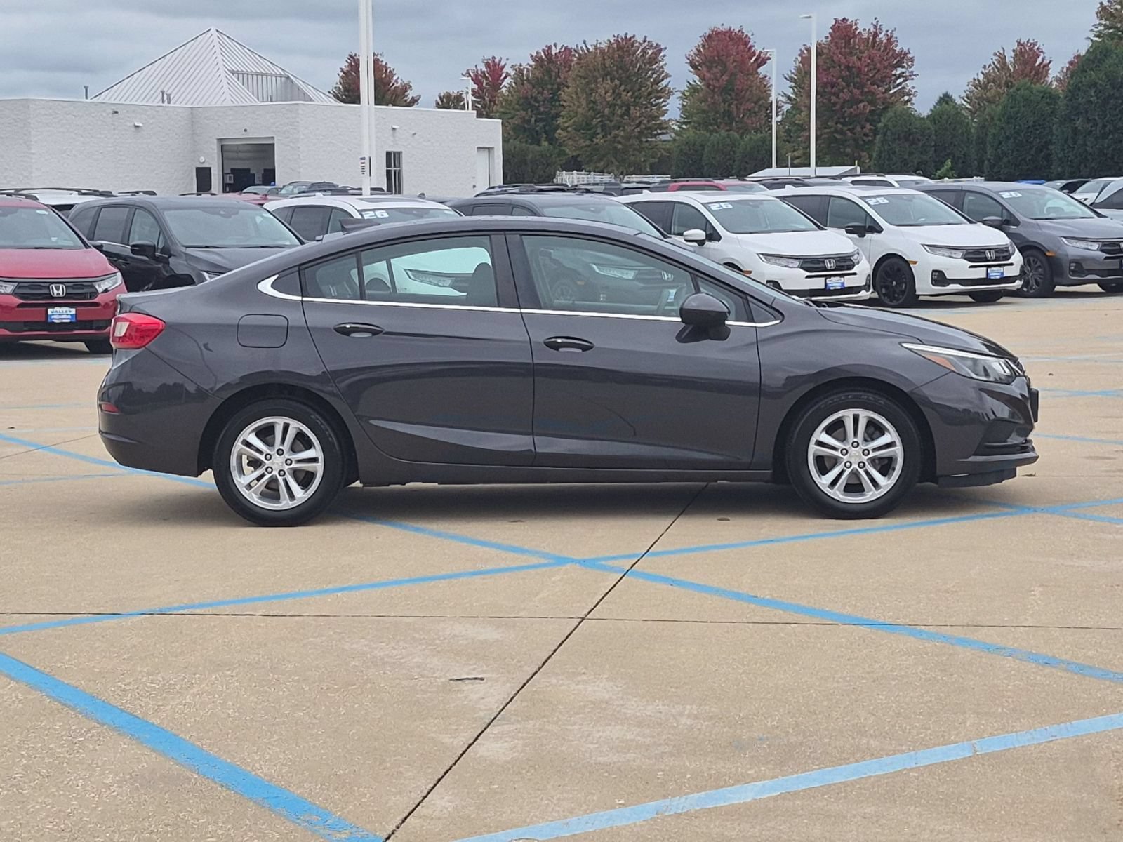 Used 2016 Tungsten Metallic Chevrolet LT image 5