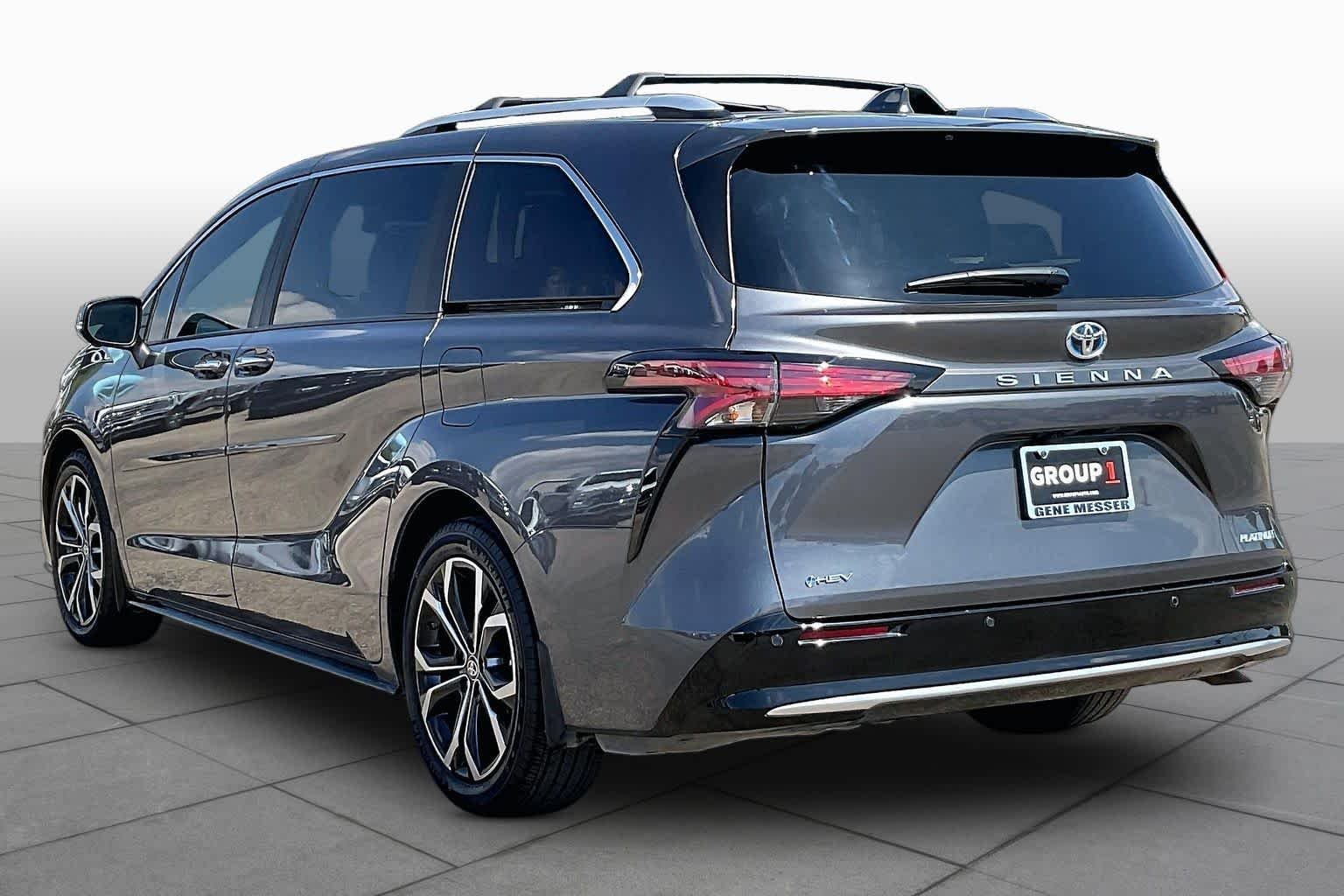 Used 2025 Magnetic Gray Metallic Toyota Platinum image 12