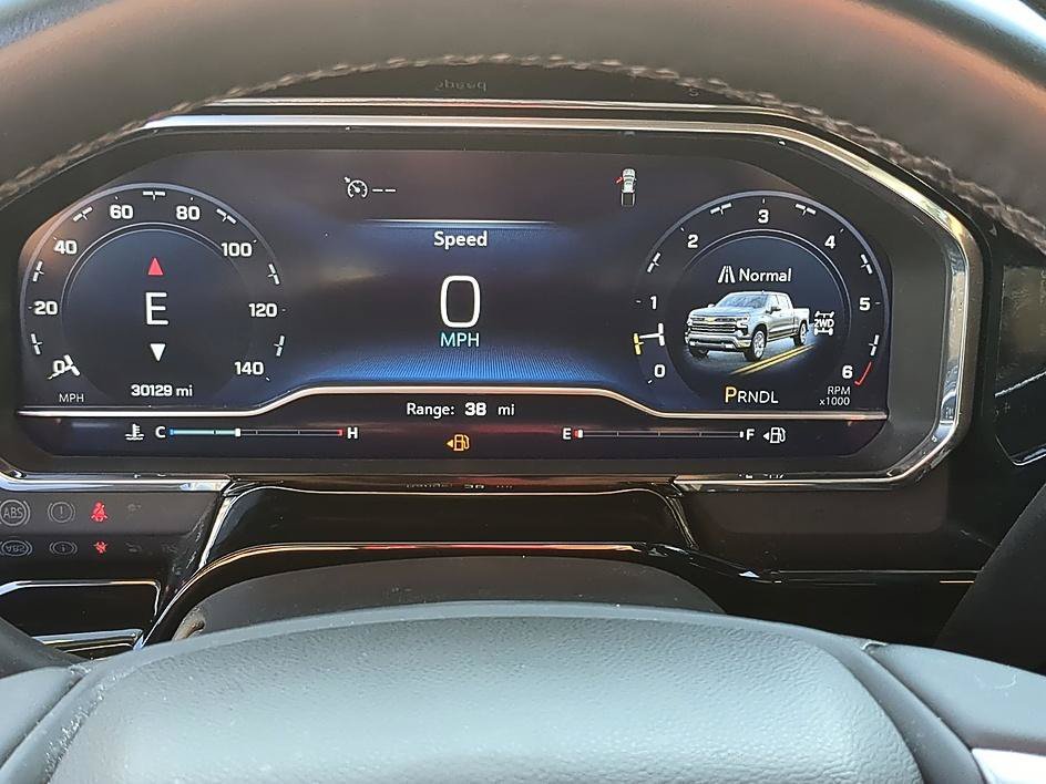Used 2023 Sterling Gray Metallic Chevrolet LT image 18