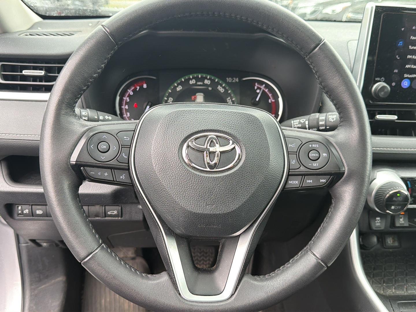 Used 2023 Silver Sky Metallic Toyota XLE Premium image 25