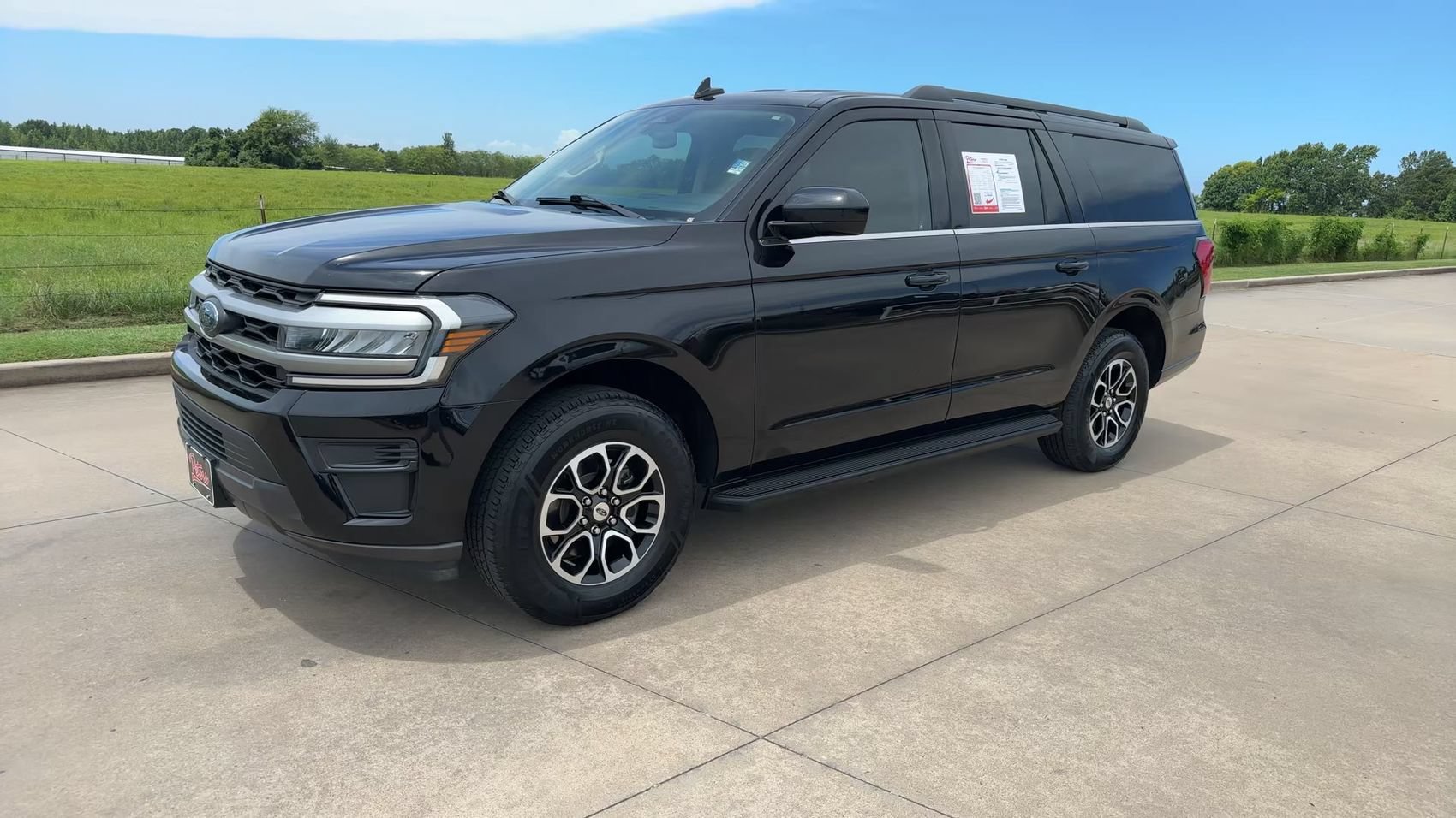 Used 2024 Black Metallic Ford XLT image 5