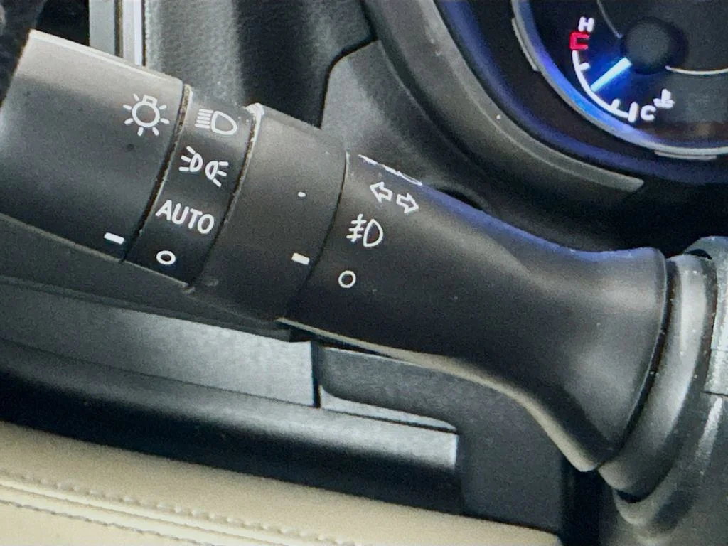 Used 2019 Brown Subaru Limited image 12