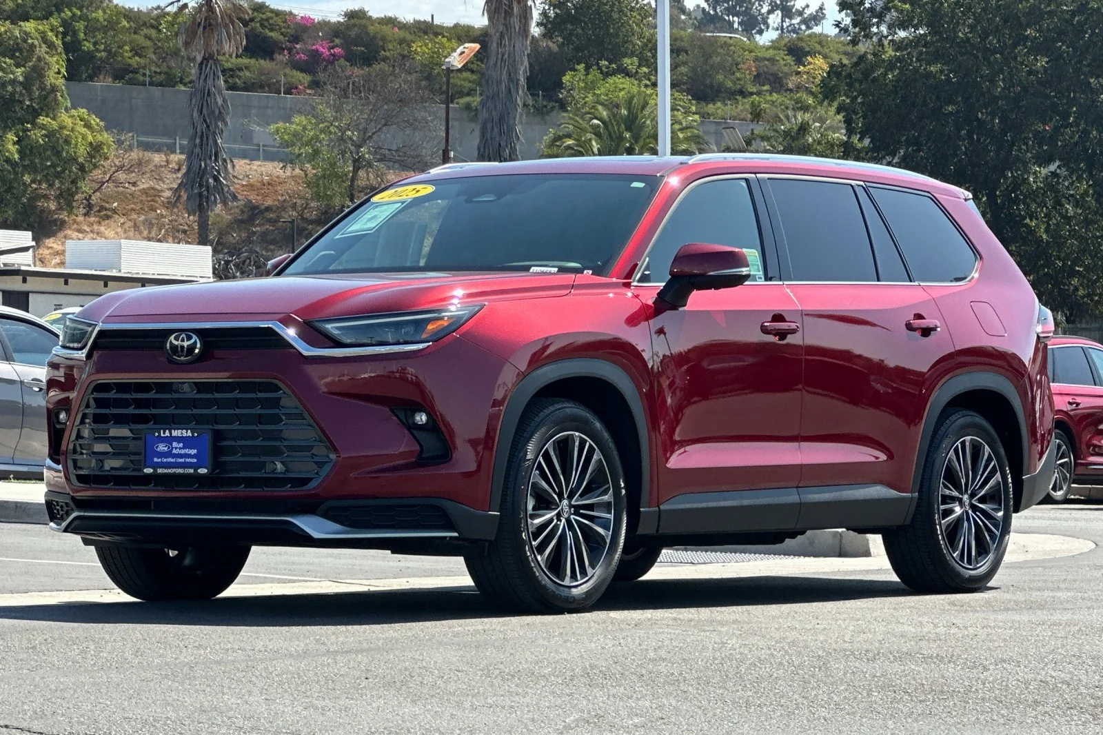 Used 2025 Red Toyota MAX Platinum image 7
