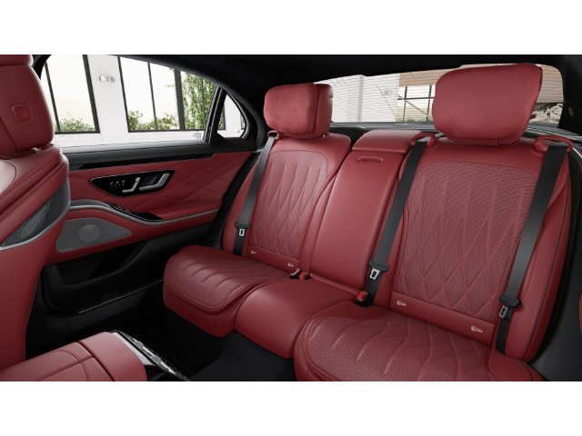New 2026 MANUFAKTUR Graphite Grey Magno Mercedes-Benz AMG® S 63 E 4MATIC Sedan image 6