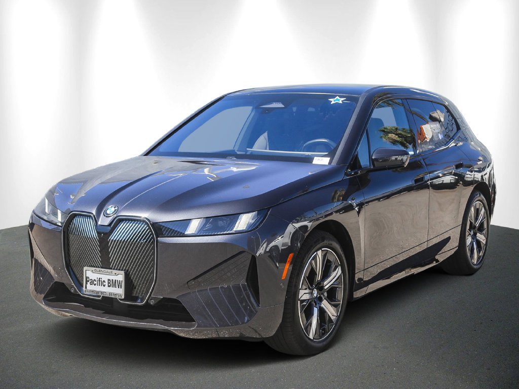 2026 BMW iX photo 3