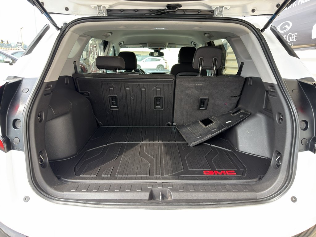 Used 2020 Summit White GMC SLE image 14
