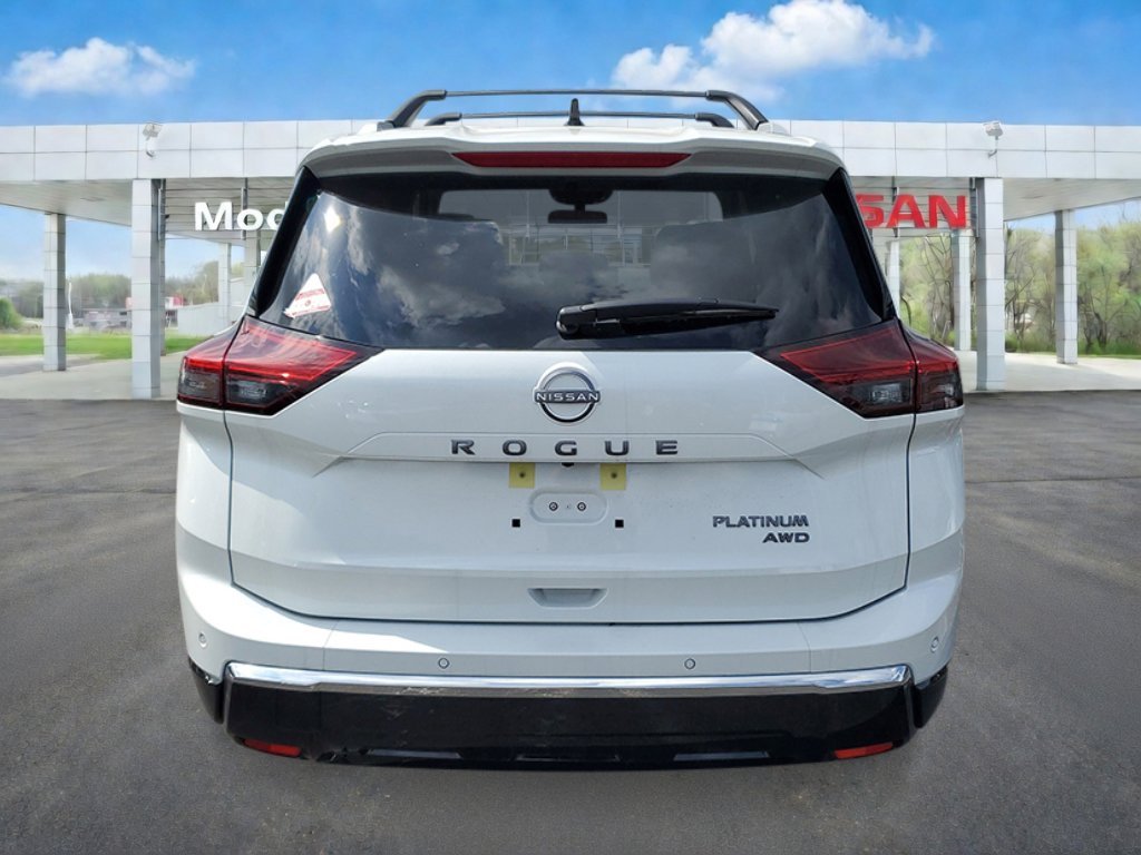 New 2026 Everest White Pearl TriCoat Nissan Platinum image 4