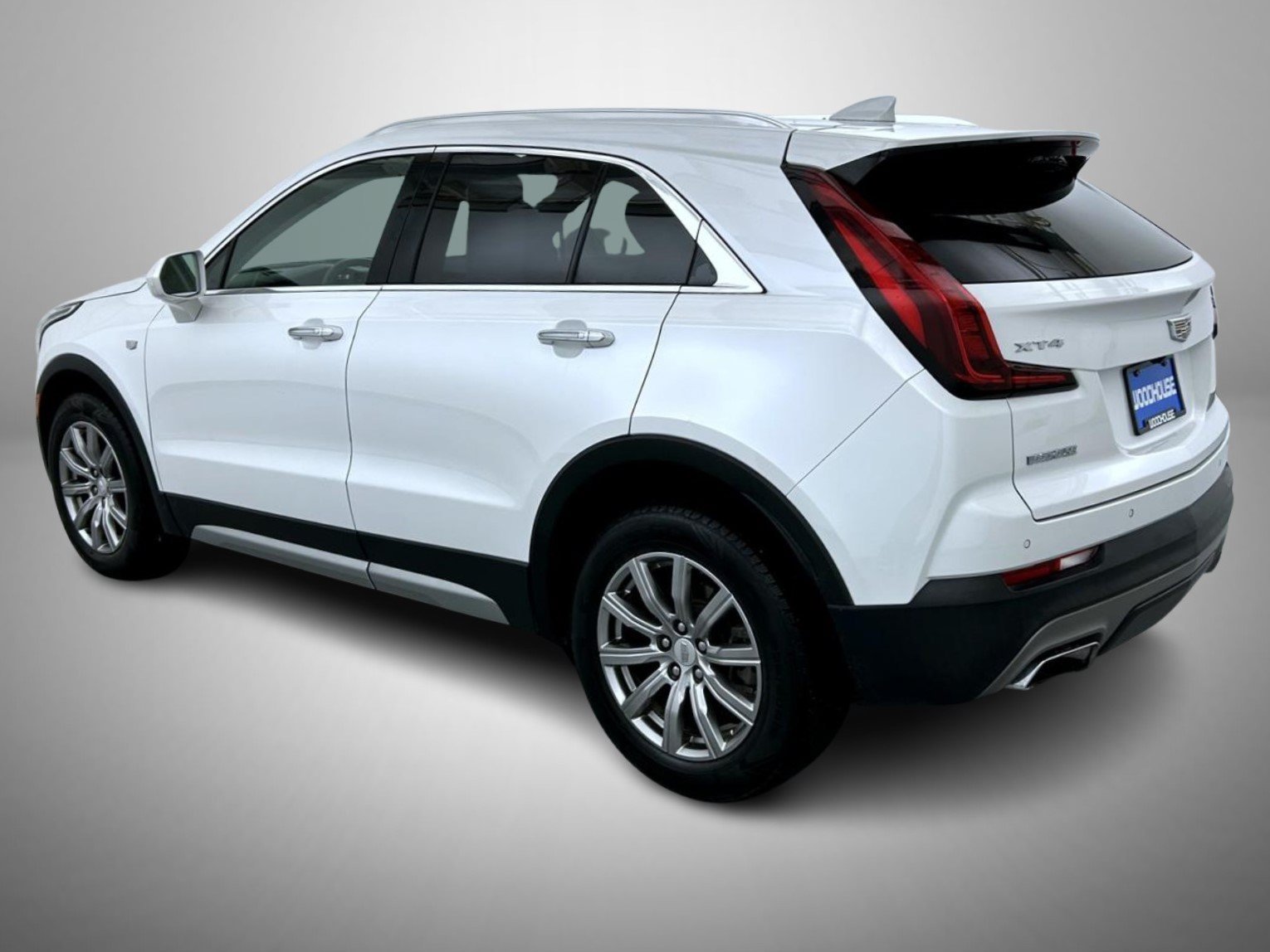 Used 2019 White Cadillac Premium Luxury image 7