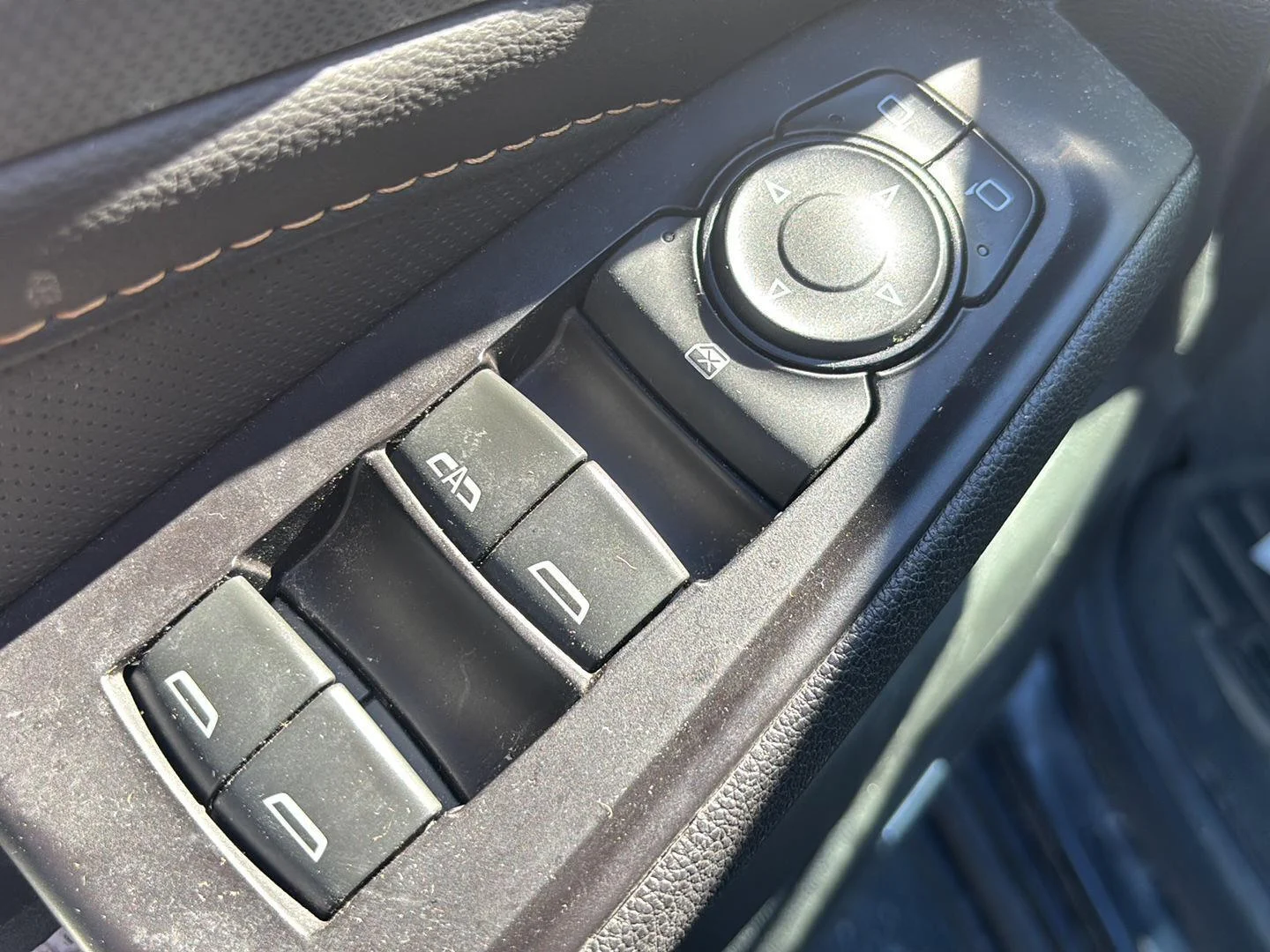 Used 2020 Mosaic Black Metallic Chevrolet Premier image 9
