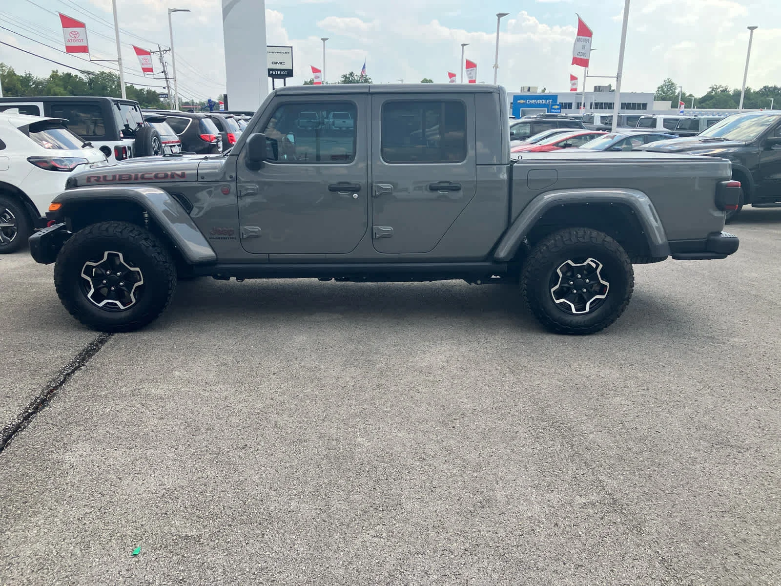 Used 2022 Sting-Gray Clearcoat Jeep Rubicon image 4