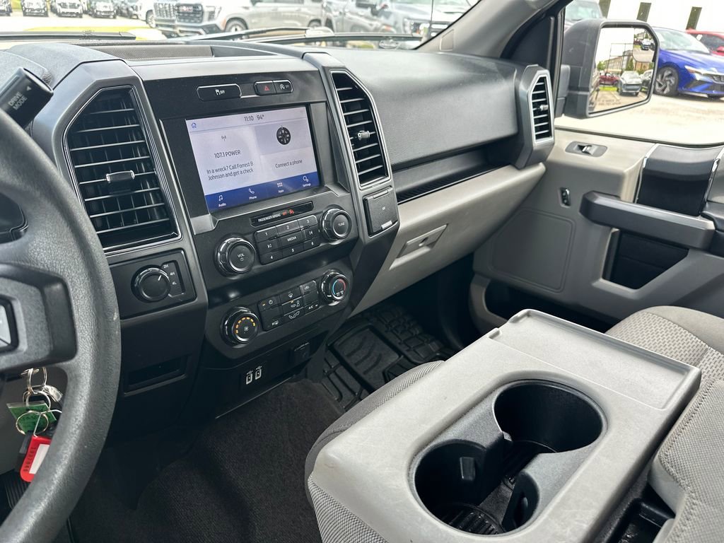 Used 2020  Ford XL image 30