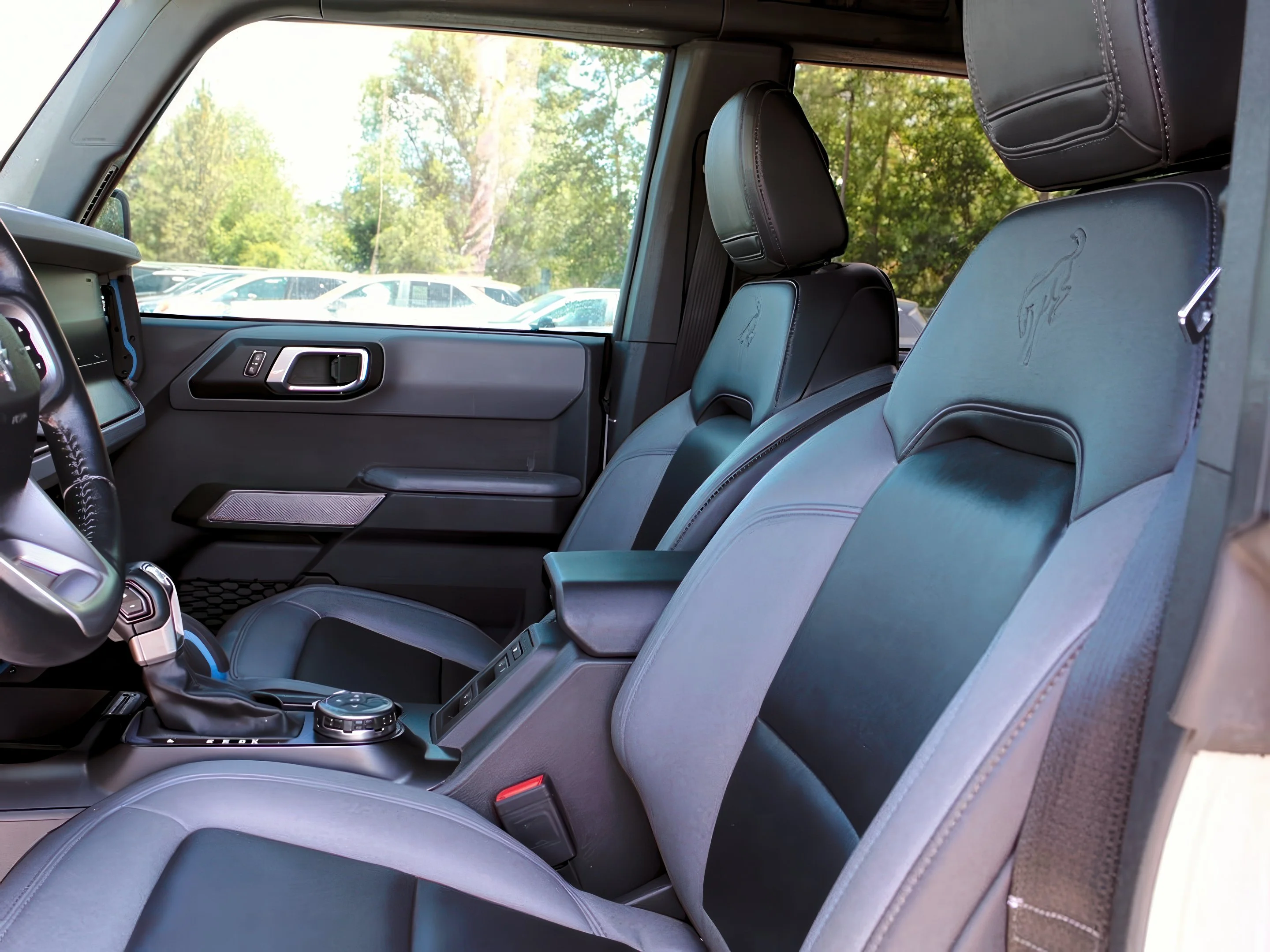 2022 Ford Bronco 4-Door Black Diamond - Photo 12