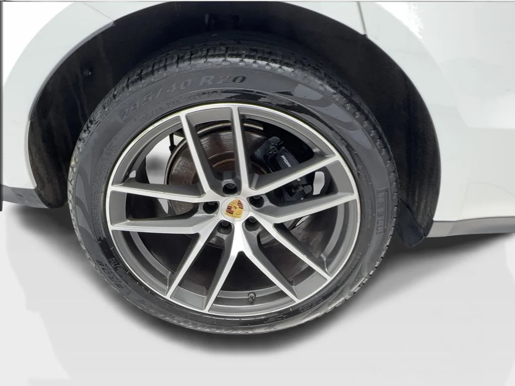 Used 2023 White Porsche Base image 17