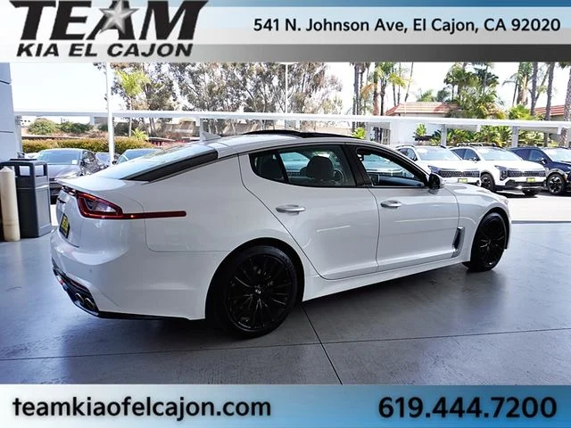 Certified Used 2018 White Kia Premium image 9
