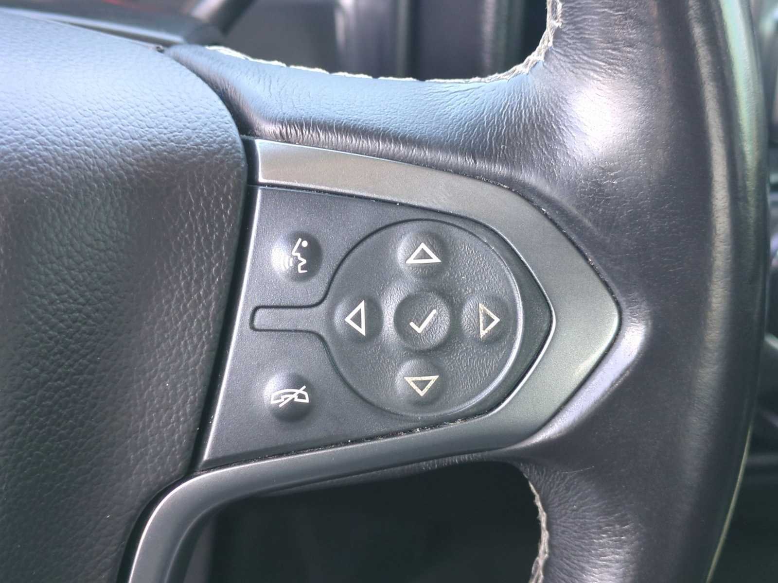 Used 2016 SILVER ICE METALLIC Chevrolet LT image 16