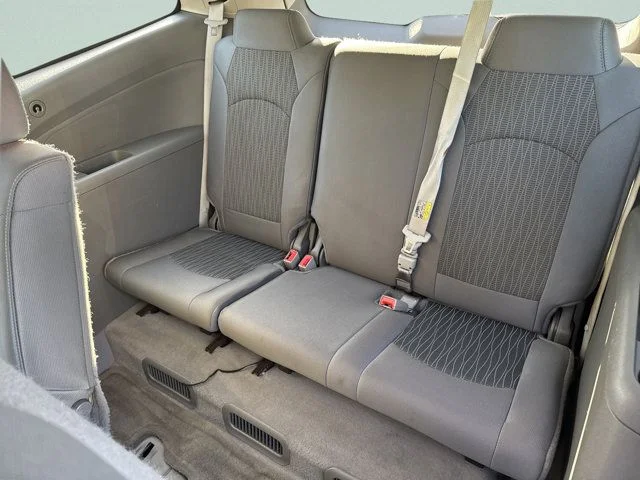 Used 2017 Silver Chevrolet LS image 15