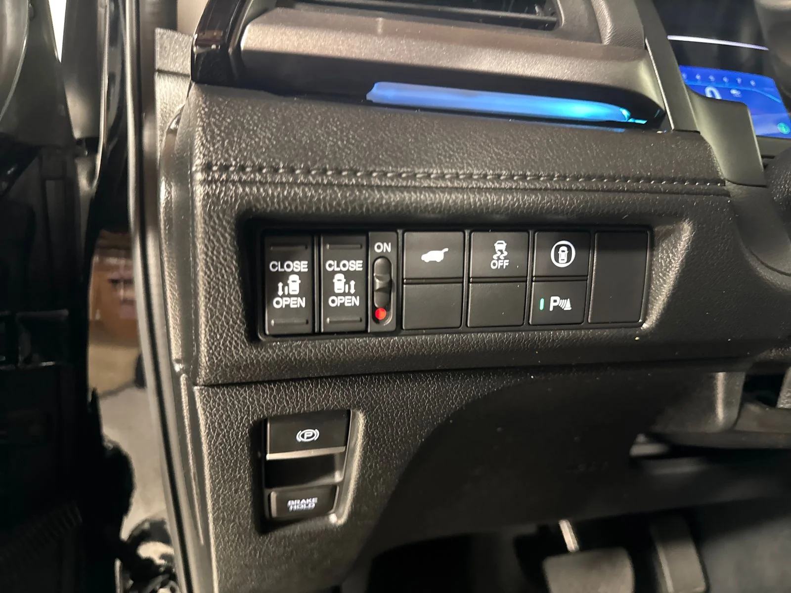 2023 Honda Odyssey Touring - Photo 17