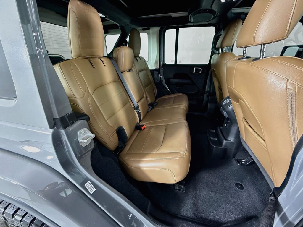 Used 2021 Gray Jeep Unlimited Sahara image 26