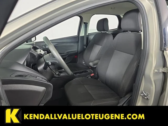 Used 2015  Ford SE image 22