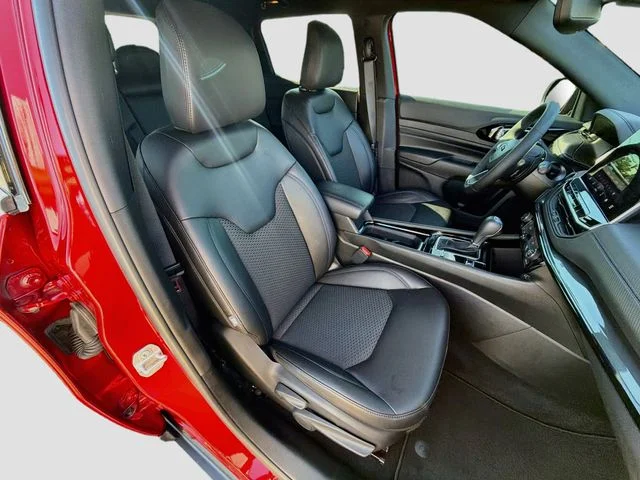 Used 2026 Red Jeep Latitude image 29