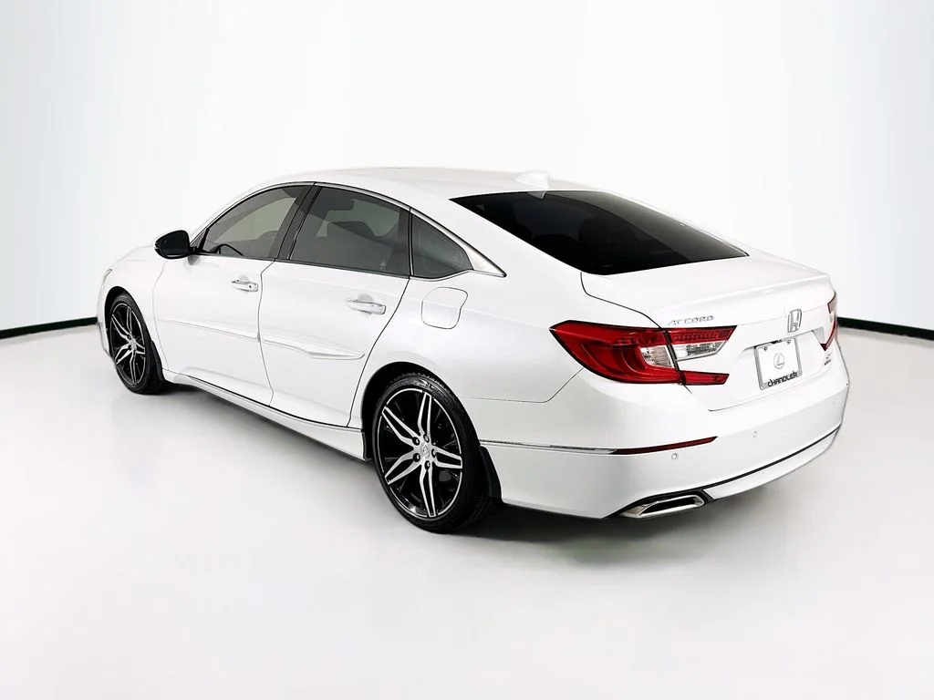 Certified Used 2022 White Honda Touring 2.0T image 7