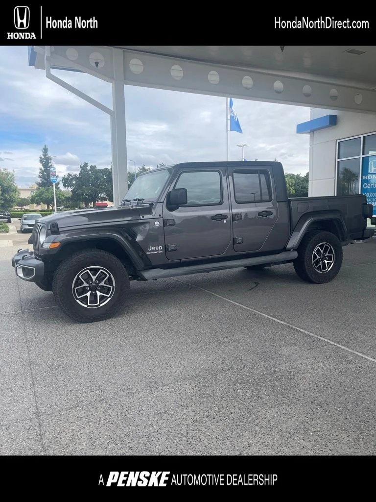 2020 Jeep Gladiator Overland's photo