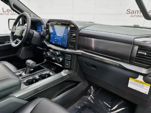 New 2026 Star White Metallic Tri-Coat Ford Lariat® image 31