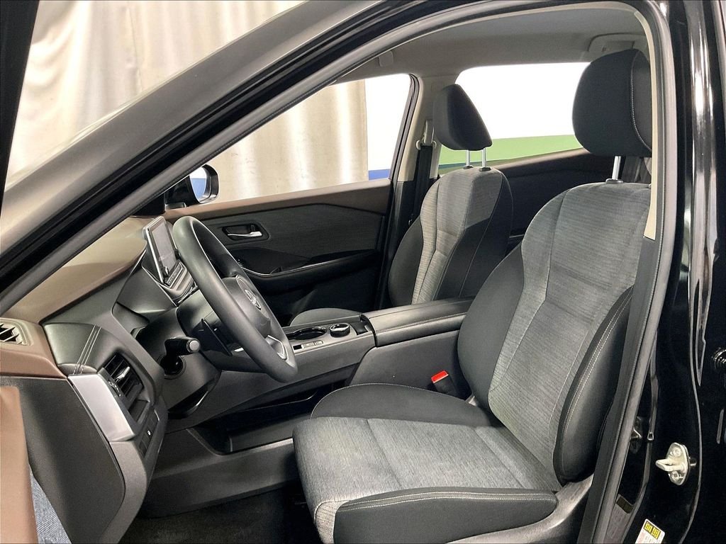 Used 2023 Black Nissan SV image 10