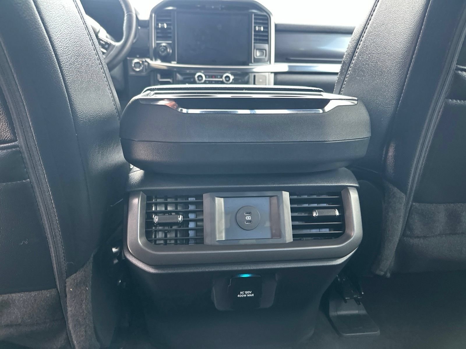 Used 2025 Silver Metallic Ford Lariat image 16
