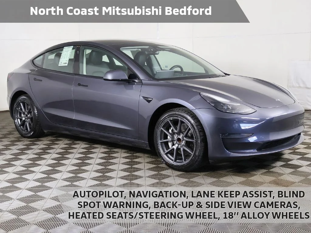 2023 Tesla Model 3 -'s photo