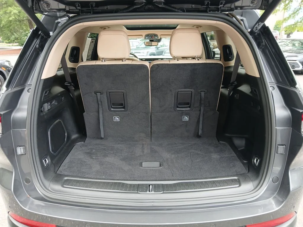 Used 2022 Gray Jeep Limited image 30