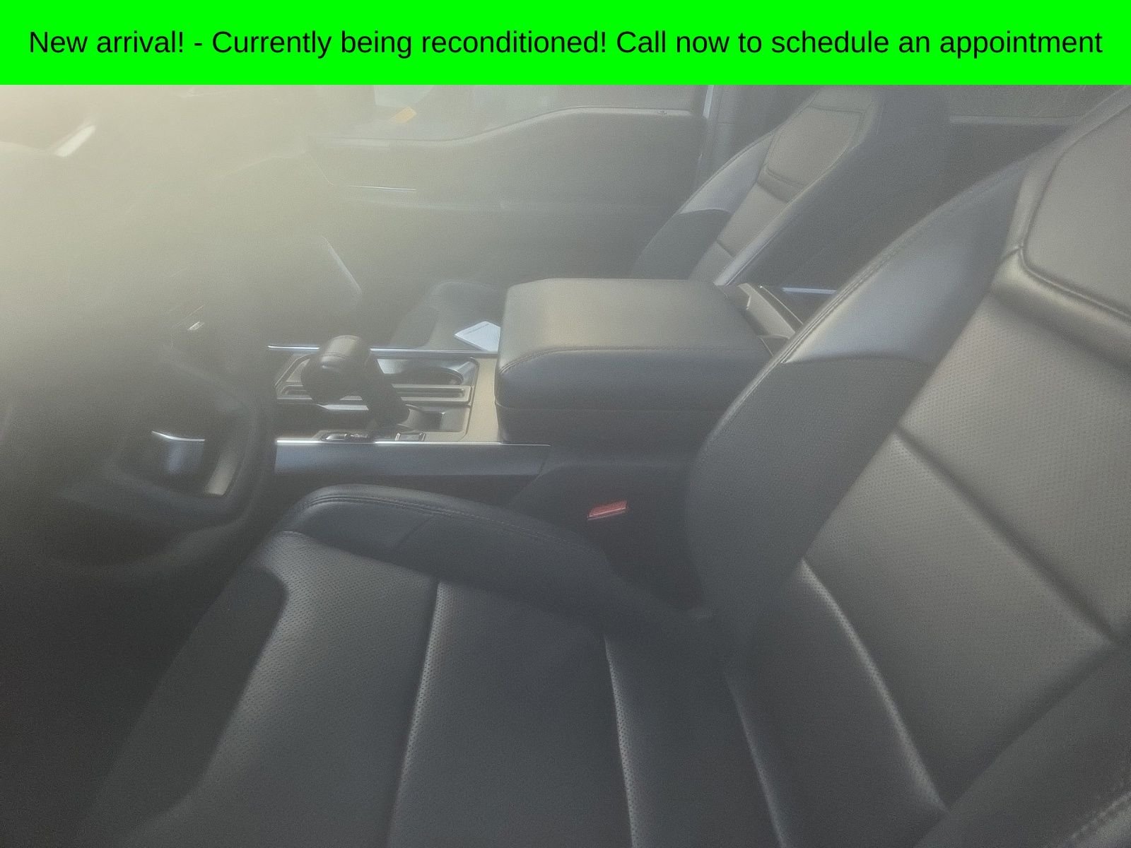 Used 2025 White Metallic Ford Raptor image 9