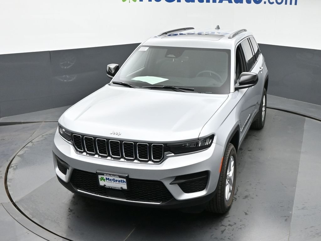 2025 Jeep Grand Cherokee Laredo - Photo 29