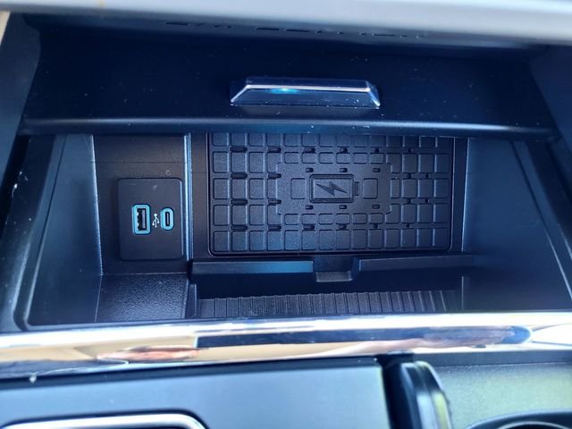 Used 2023 Blue Ford XLT image 19