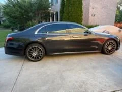 Used 2022  Mercedes-Benz S 500 image 1