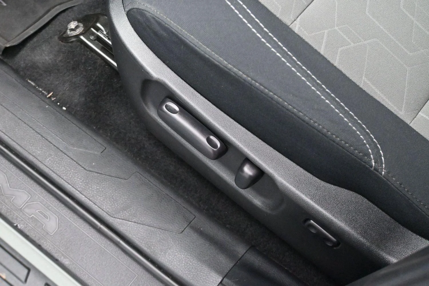 Used 2023 Gray Toyota SR image 13