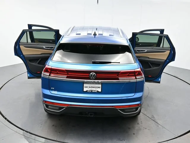 Used 2024 Blue Volkswagen 2.0T SE w/Technology image 42