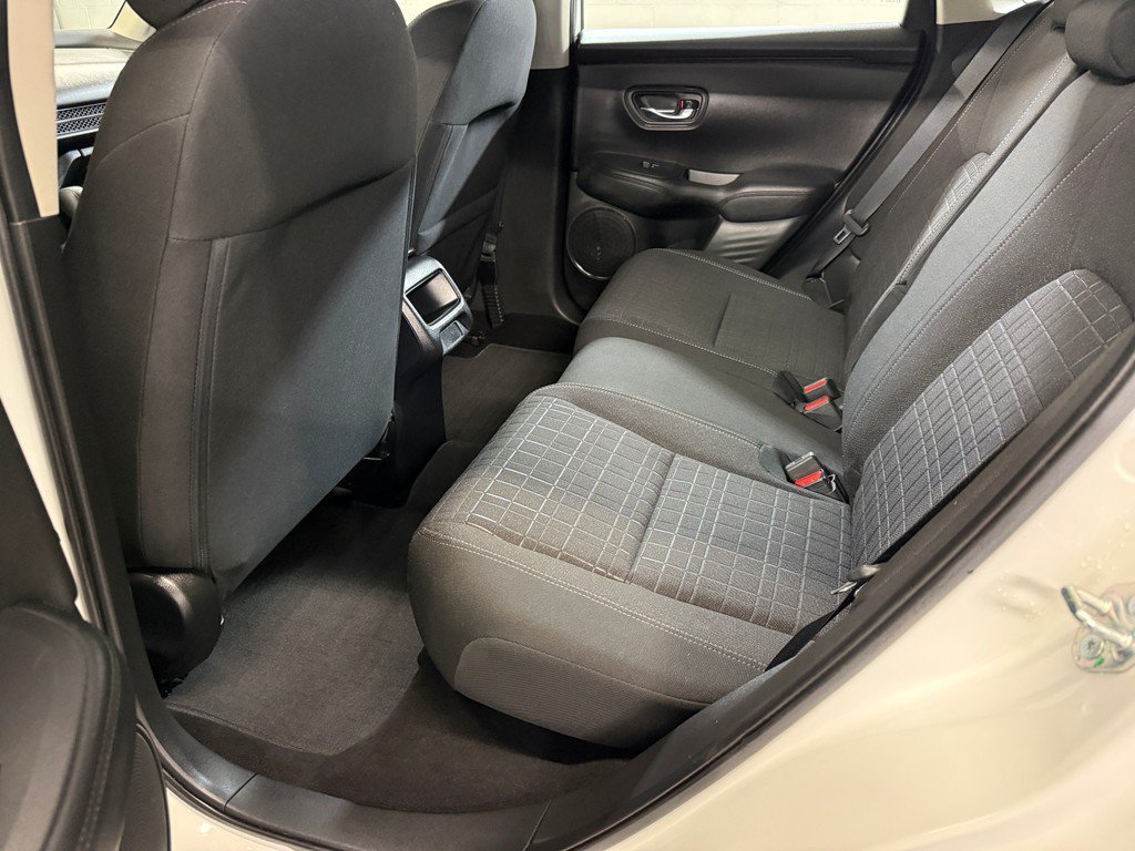 Used 2024 Platinum White Pearl Honda LX image 29