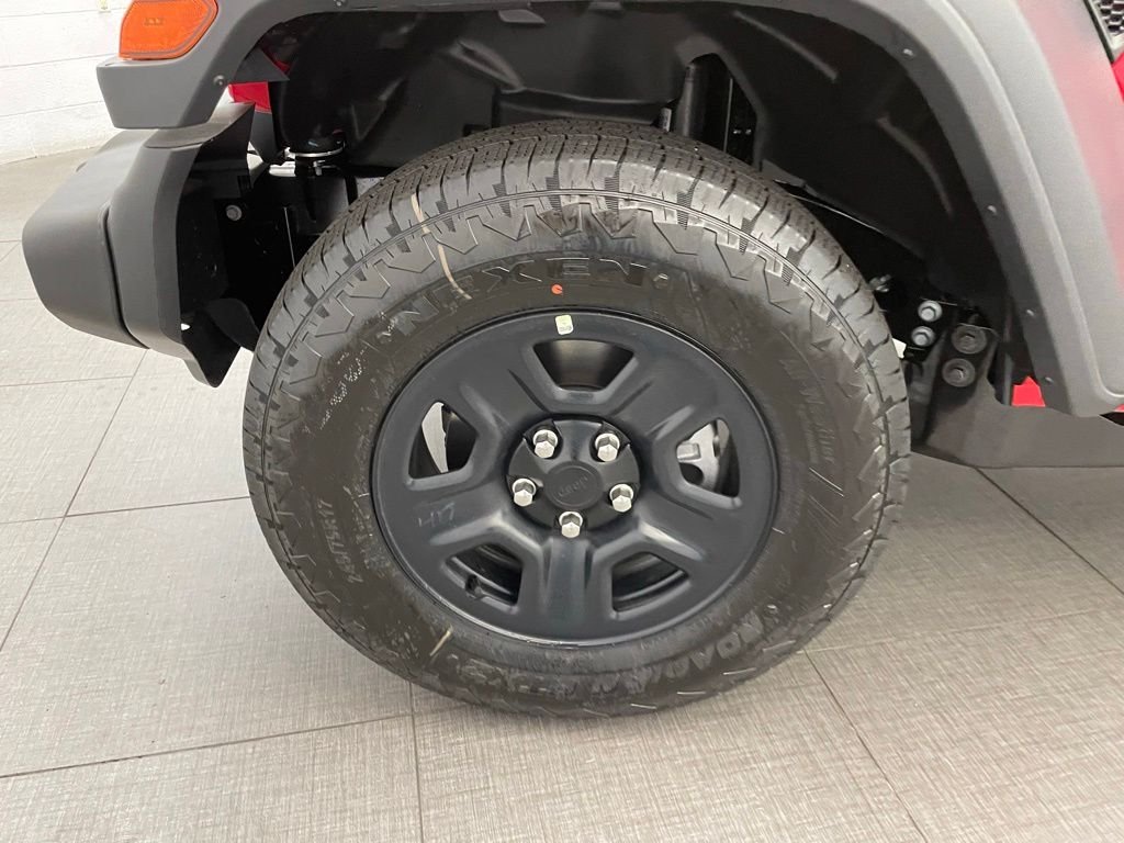 New 2026 Firecracker Red Clear-Coat Exterior Paint Jeep Sport image 8
