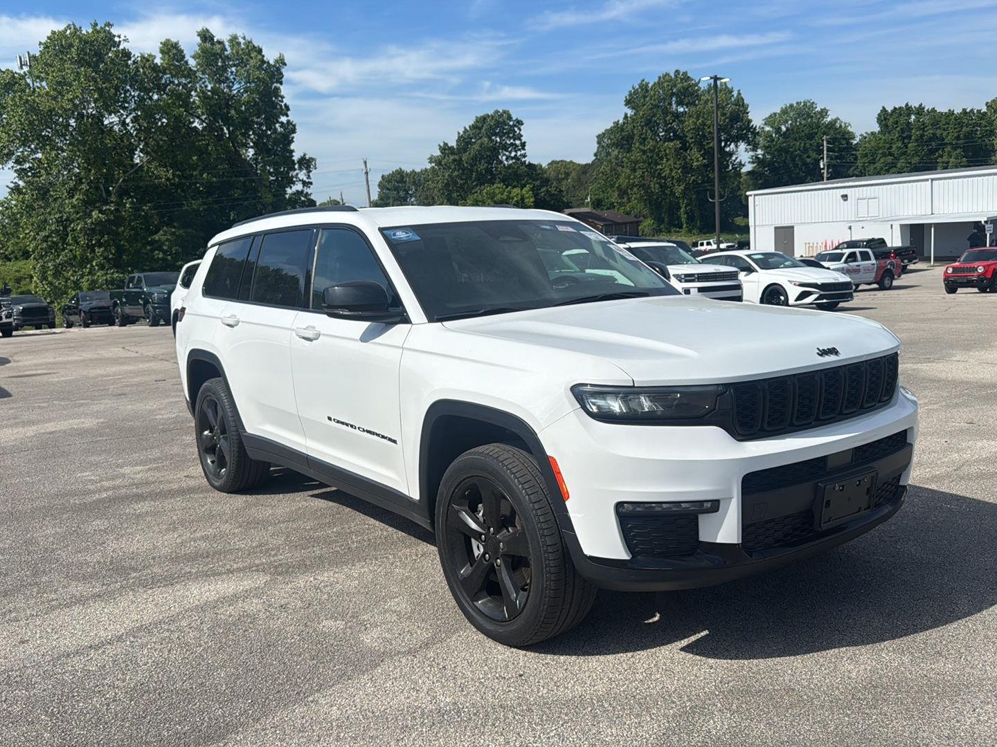 2023 Jeep Grand Cherokee L Limited 4x4's photo