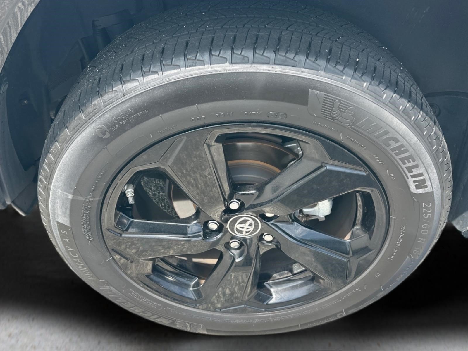 Used 2019 Blizzard Pearl Toyota Hybrid XSE image 11