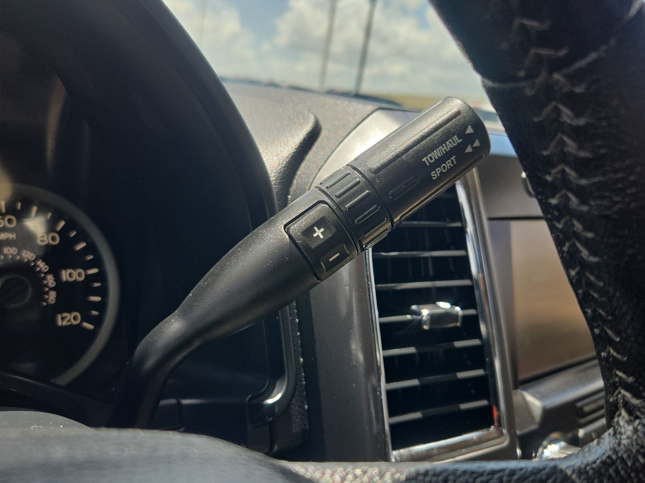 Used 2015 Blue Jeans Metallic Ford XLT image 22