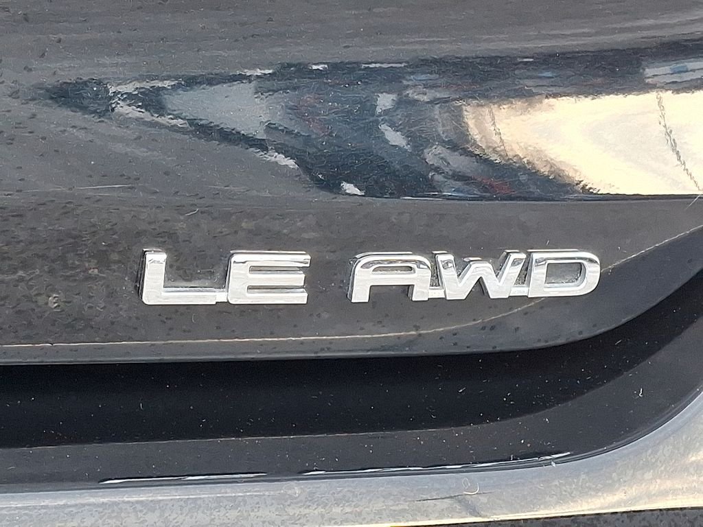 Used 2024 Midnight Black Metallic Toyota LE image 31