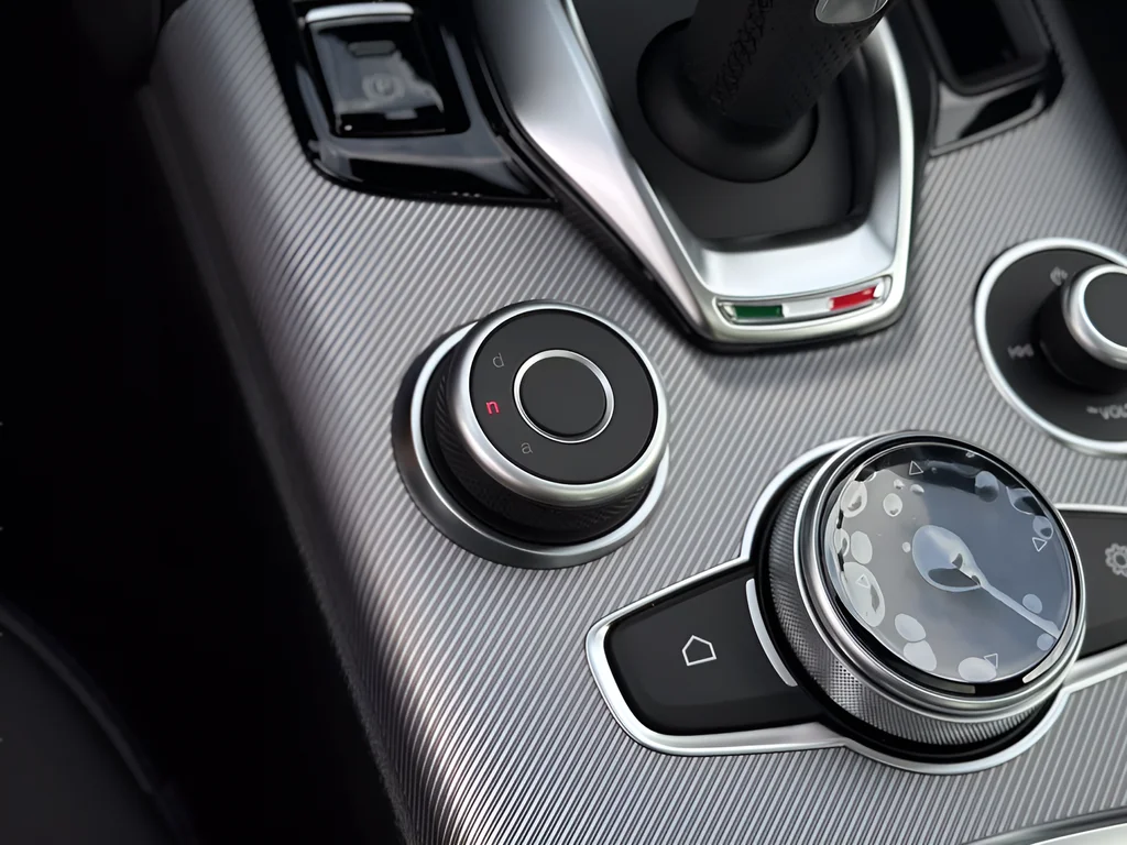 2026 Alfa Romeo Giulia Base - Photo 22