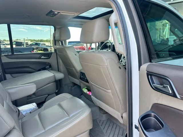 Used 2018 SUMMIT WHITE Chevrolet Premier image 29