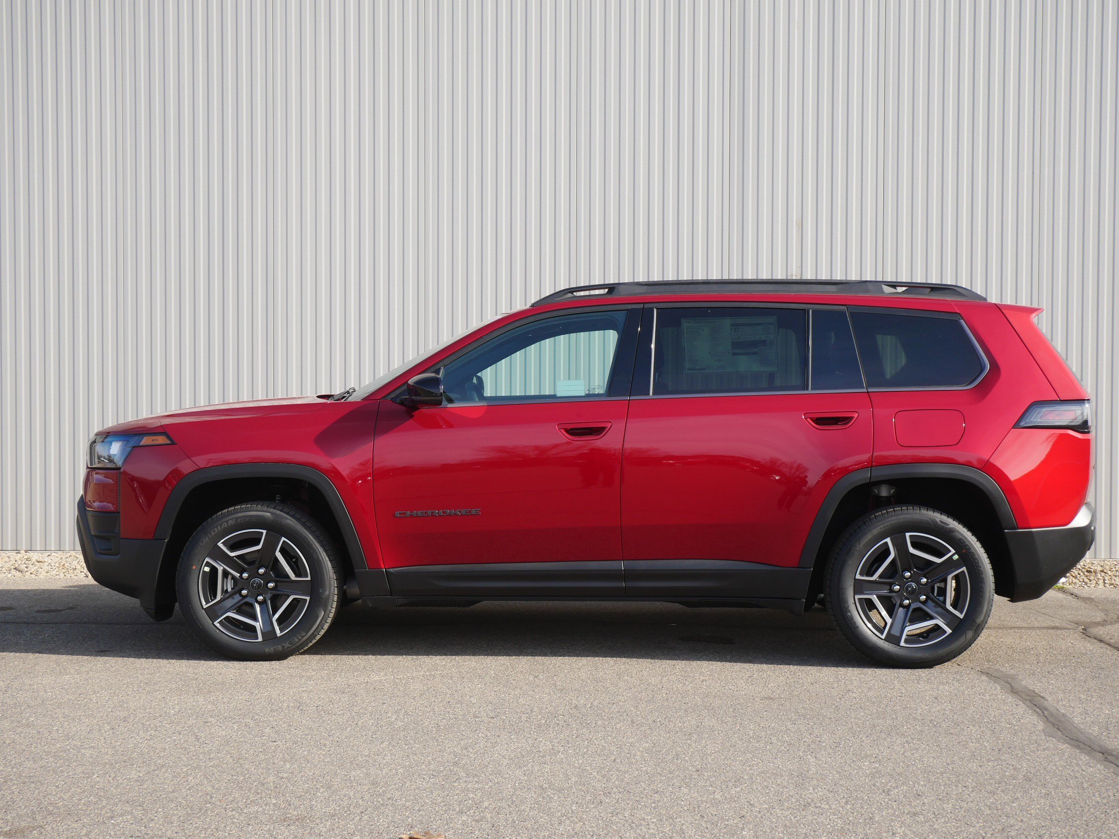 New 2026 Red Hot Pearl-Coat Exterior Paint Jeep Limited image 2