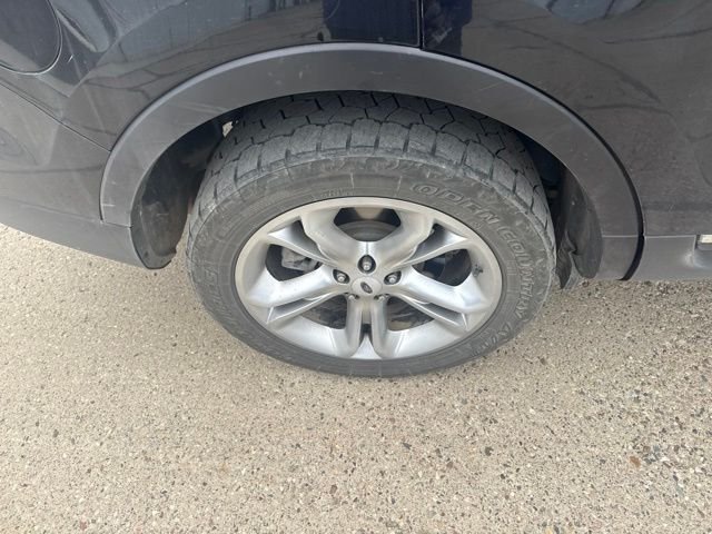 Used 2014 Black Ford Limited image 17