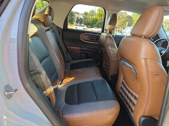 Used 2022 Green Ford Outer Banks image 14